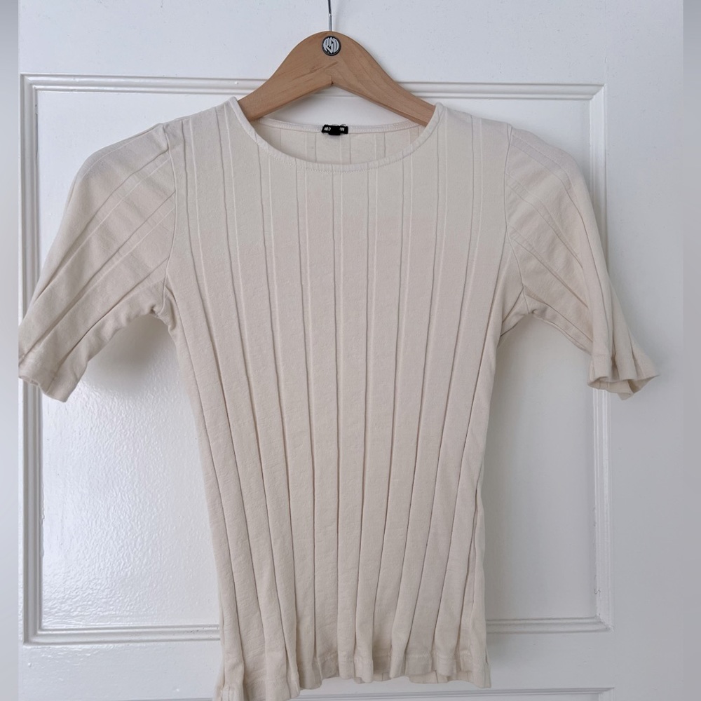 Monrow size xs, ribbed crew neck tee